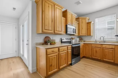 4467 W Harvest Sun Ln, South Jordan, UT 84009 - Photo 8