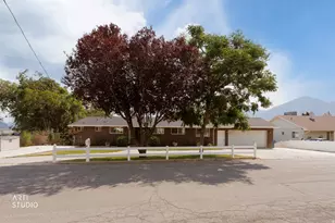 455 S Ridge Ln E, Payson, UT 84651 - Photo 2
