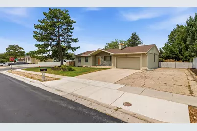 2693 E Teal Way S, Sandy, UT 84093 - Photo 2