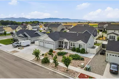 8493 N Weston Way N, Lake Point, UT 84074 - Photo 6