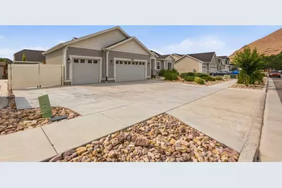 8493 N Weston Way N, Lake Point, UT 84074 - Photo 4