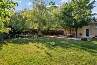 695 E 3950 N, Provo, UT 84604 - Photo 38