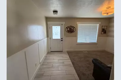 87 W Vine St, Grantsville, UT 84029 - Photo 2