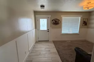 87 W Vine St, Grantsville, UT 84029 - Photo 2