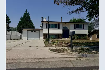 5006 S 3760 W, Taylorsville, UT 84118 - Photo 2