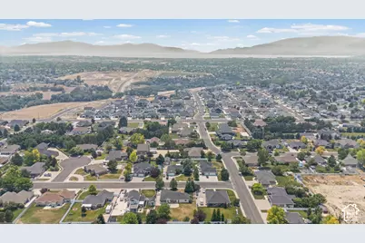 425 E 2600 N, Lehi, UT 84043 - Photo 56