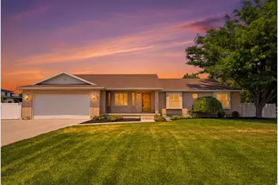 425 E 2600 N, Lehi, UT 84043 - Photo 2