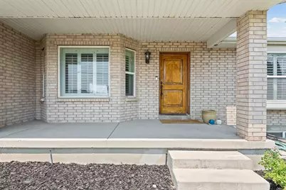 425 E 2600 N, Lehi, UT 84043 - Photo 8