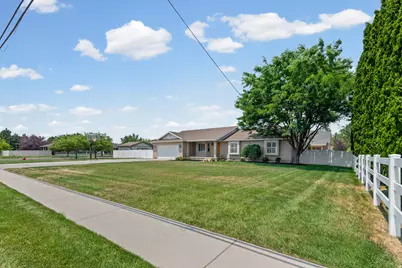 425 E 2600 N, Lehi, UT 84043 - Photo 6