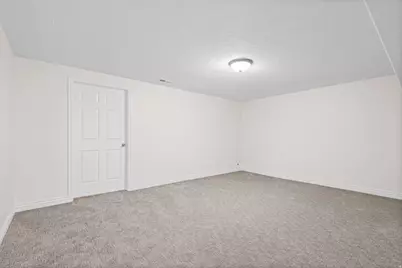 425 E 2600 N, Lehi, UT 84043 - Photo 34