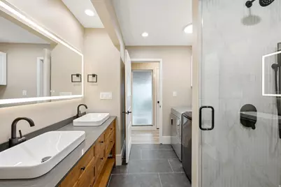 6086 S 1525 E, Murray, UT 84121 - Photo 26