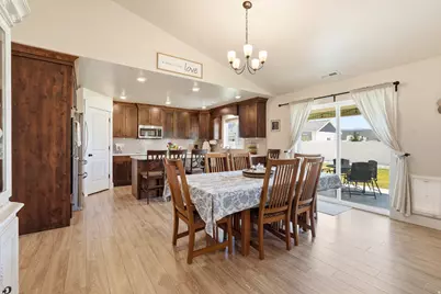 222 W 450 S, Hyde Park, UT 84318 - Photo 12