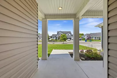 222 W 450 S, Hyde Park, UT 84318 - Photo 4