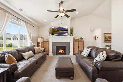 222 W 450 S, Hyde Park, UT 84318 - Photo 20