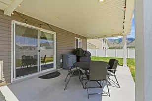 222 W 450 S, Hyde Park, UT 84318 - Photo 36