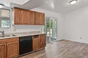 3437 W Webwood Ct, West Valley, UT 84119 - Photo 10