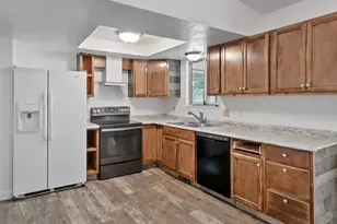 3437 W Webwood Ct, West Valley, UT 84119 - Photo 12