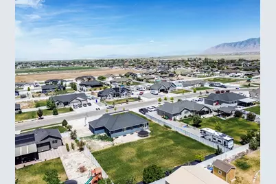 712 E Sunset View Rd S, Grantsville, UT 84029 - Photo 6