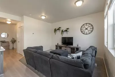 14757 S Torrey Ln, Bluffdale, UT 84065 - Photo 6