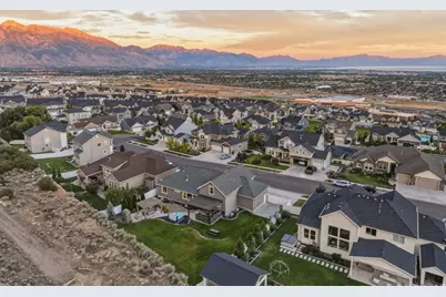 528 W Autumn Hills Blvd, Lehi, UT 84048 - Photo 96