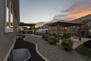 528 W Autumn Hills Blvd, Lehi, UT 84048 - Photo 60