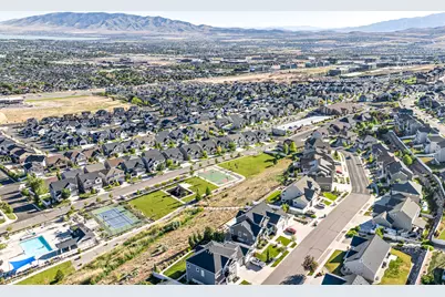 528 W Autumn Hills Blvd, Lehi, UT 84048 - Photo 76