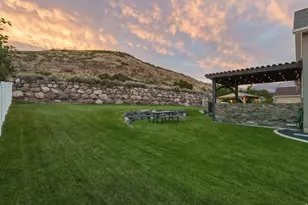 528 W Autumn Hills Blvd, Lehi, UT 84048 - Photo 102