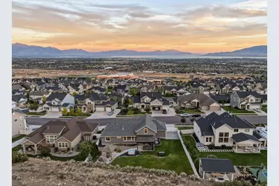 528 W Autumn Hills Blvd, Lehi, UT 84048 - Photo 92