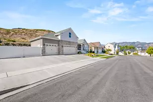 528 W Autumn Hills Blvd, Lehi, UT 84048 - Photo 10