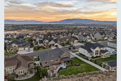 528 W Autumn Hills Blvd, Lehi, UT 84048 - Photo 98