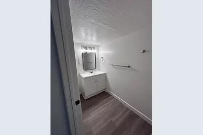 9789 S 285 E, Sandy, UT 84070 - Photo 28