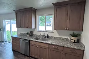 9789 S 285 E, Sandy, UT 84070 - Photo 6
