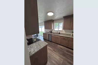 9789 S 285 E, Sandy, UT 84070 - Photo 20