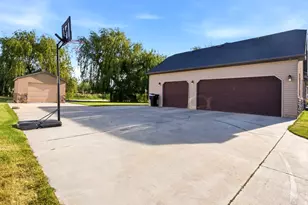 1174 E 800 N, Spanish Fork, UT 84660 - Photo 2