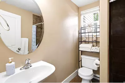 1174 E 800 N, Spanish Fork, UT 84660 - Photo 16
