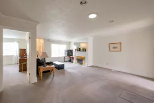 1420 E Saxony Pl S, Holladay, UT 84117 - Photo 4