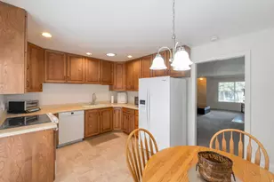 1420 E Saxony Pl S, Holladay, UT 84117 - Photo 10