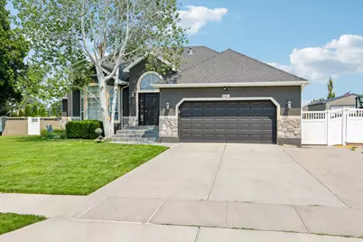 9567 S Misty Oaks Cir, South Jordan, UT 84095 - Photo 4