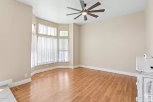 9567 S Misty Oaks Circle, South Jordan, UT 84095 - Photo 6