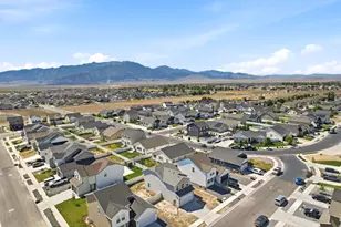 3537 N Finch Ln, Eagle Mountain, UT 84005 - Photo 34
