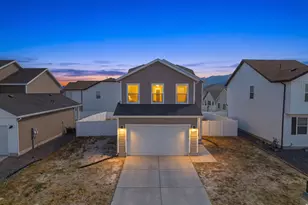 3537 N Finch Ln, Eagle Mountain, UT 84005 - Photo 2