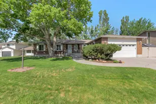 11072 S Windy Peak Ridge Dr E, Sandy, UT 84094 - Photo 1