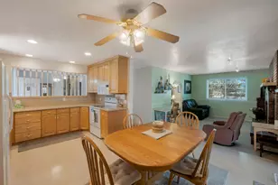 11072 S Windy Peak Ridge Dr E, Sandy, UT 84094 - Photo 8