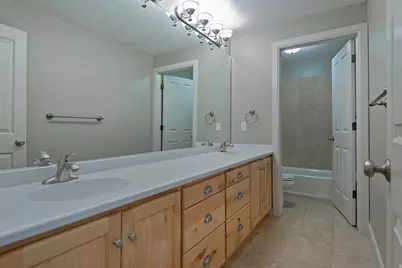 548 S Lofty Ln E, North Salt Lake, UT 84054 - Photo 24