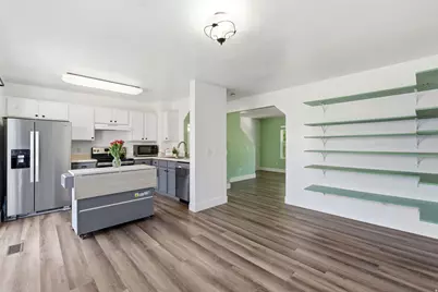 367 E 525 S, Clearfield, UT 84015 - Photo 8