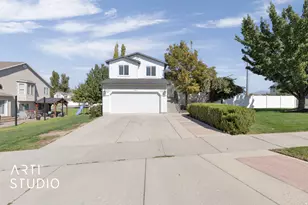 704 W Vahe St, Draper, UT 84020 - Photo 2