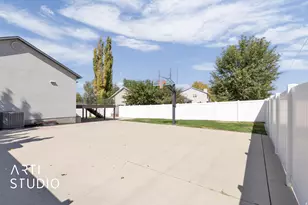 704 W Vahe St, Draper, UT 84020 - Photo 34