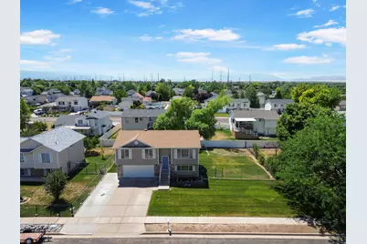 311 W 1850 S, Clearfield, UT 84015 - Photo 28