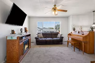 311 W 1850 S, Clearfield, UT 84015 - Photo 4
