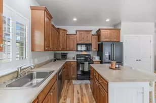 4607 W Marlin Ct, Herriman, UT 84096 - Photo 18